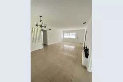 33 NW 87th St, El Portal, FL 33150 - Photo 10