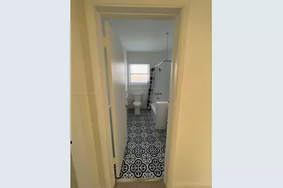 33 NW 87th St, El Portal, FL 33150 - Photo 16