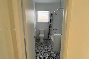 33 NW 87th St, El Portal, FL 33150 - Photo 16