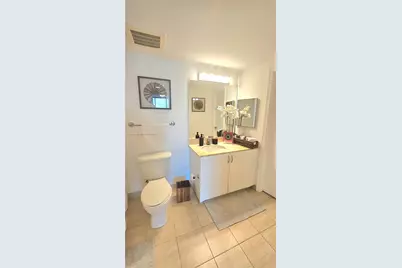 1750 N Bayshore Dr #2010, Miami, FL 33132 - Photo 16