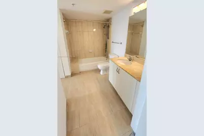 1750 N Bayshore Dr #2010, Miami, FL 33132 - Photo 16