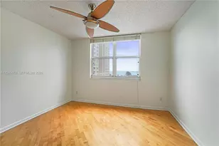 770 Claughton Island Dr, Miami, FL 33131 - Photo 6