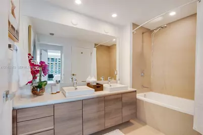 1080 Brickell Ave #1504, Miami, FL 33131 - Photo 12