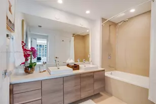 1080 Brickell Ave, Miami, FL 33131 - Photo 12