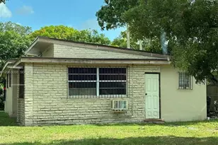1300 SW 58th Ave, West Miami, FL 33144 - Photo 4