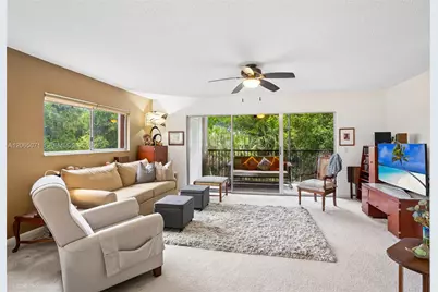 900 SW 142nd Ave #301L, Pembroke Pines, FL 33027 - Photo 4