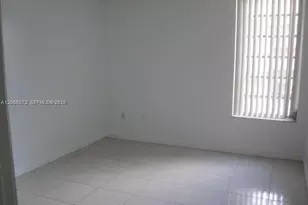 8810 Fontainebleau Blvd, Miami, FL 33172 - Photo 6