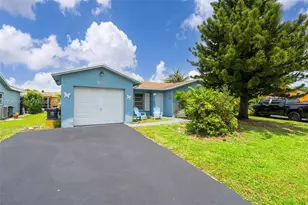7235 Pine Bluff Dr, Lake Worth, FL 33467 - Photo 2