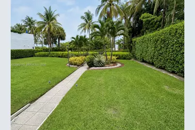 1621 Collins Ave #402, Miami Beach, FL 33139 - Photo 32