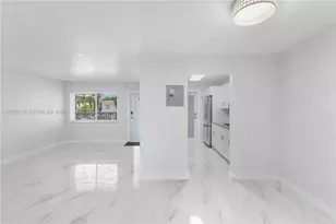 1030 9th St, Miami Beach, FL 33139 - Photo 10