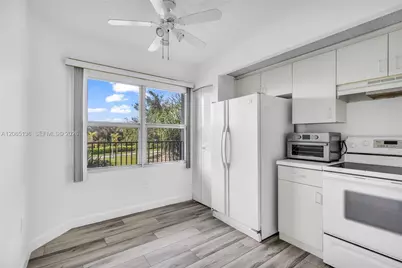 550 SW 138th Ave #309K, Pembroke Pines, FL 33027 - Photo 4