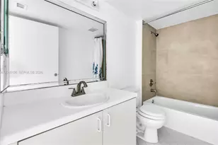 550 SW 138th Ave, Pembroke Pines, FL 33027 - Photo 8