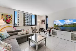 540 Brickell Key Dr, Miami, FL 33131 - Photo 8