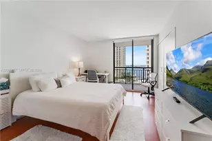 540 Brickell Key Dr, Miami, FL 33131 - Photo 10