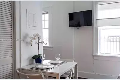 1611 Michigan Ave #5, Miami Beach, FL 33139 - Photo 2