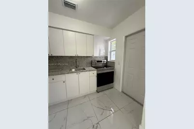 3177 SW 27th Ter #3177, Miami, FL 33133 - Photo 8