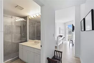 4201 Collins Ave, Miami Beach, FL 33140 - Photo 52