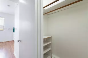 255 W 24th St, Miami Beach, FL 33140 - Photo 6