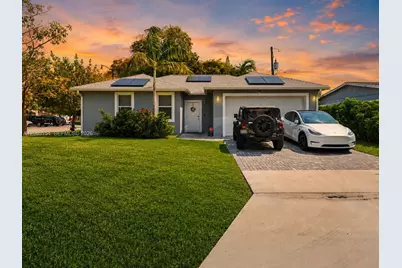 1686 NE 30th St, Pompano Beach, FL 33064 - Photo 1