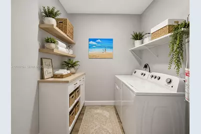 1686 NE 30th St, Pompano Beach, FL 33064 - Photo 10