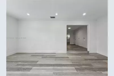 228 NW 39th St #0, Miami, FL 33127 - Photo 2