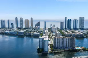 301 174th St, Sunny Isles Beach, FL 33160 - Photo 1