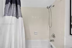301 174th St, Sunny Isles Beach, FL 33160 - Photo 26