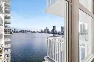301 174th St, Sunny Isles Beach, FL 33160 - Photo 32