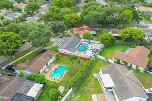 10316 SW 50th St, Cooper City, FL 33328 - Photo 6