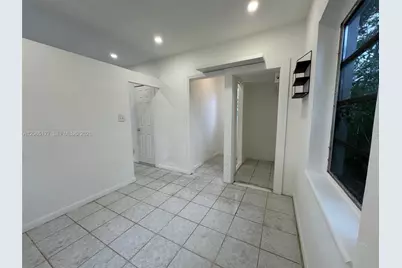 2380 NW Flagler Ter #R, Miami, FL 33125 - Photo 6