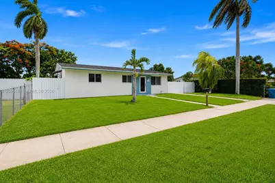 15624 SW 297th Ter, Homestead, FL 33033 - Photo 4