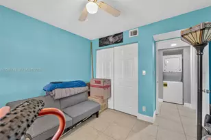 3007 N Oakland Forest Dr, Oakland Park, FL 33309 - Photo 12