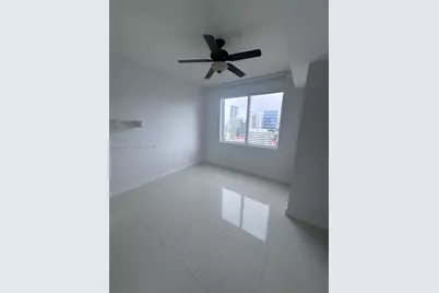 315 NE 3rd Ave #1905, Fort Lauderdale, FL 33301 - Photo 4