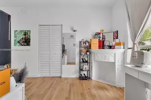 1535 Meridian Ave, Miami Beach, FL 33139 - Photo 2