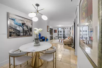 2625 Collins Ave #402, Miami Beach, FL 33140 - Photo 6