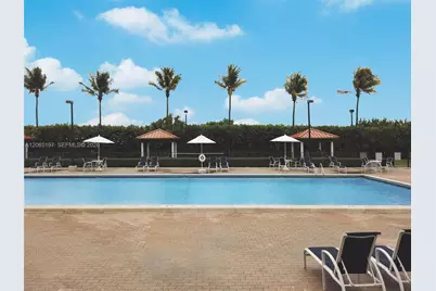 2625 Collins Ave #402, Miami Beach, FL 33140 - Photo 28