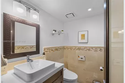 2625 Collins Ave #402, Miami Beach, FL 33140 - Photo 18