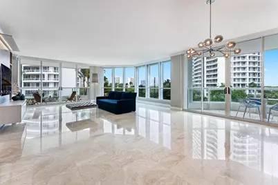 21150 Point Pl #702, Aventura, FL 33180 - Photo 1
