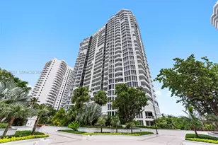 21150 Point Pl, Aventura, FL 33180 - Photo 44