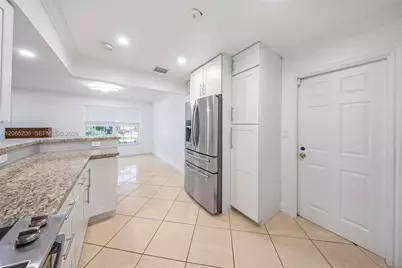 27925 SW 163rd Ave, Homestead, FL 33031 - Photo 8