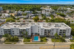 555 NE 123rd St, North Miami, FL 33161 - Photo 14