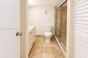 250 Jacaranda Dr, Plantation, FL 33324 - Photo 12