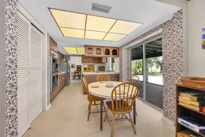 11800 SW 72nd Ave, Pinecrest, FL 33156 - Photo 14