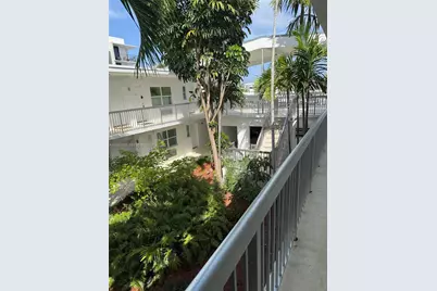 8080 Tatum Waterway Dr #21, Miami Beach, FL 33141 - Photo 1