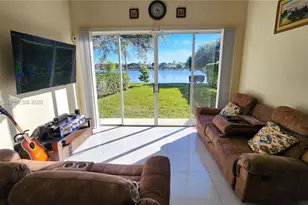 10702 Pelican Dr, Wellington, FL 33414 - Photo 8