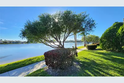 10702 Pelican Dr, Wellington, FL 33414 - Photo 6