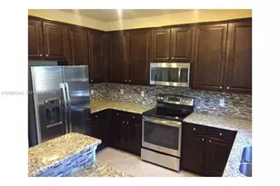 8444 Lakeview Trail, Parkland, FL 33076 - Photo 2
