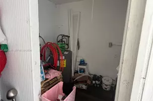 331 NW 39th Ave, Lauderhill, FL 33311 - Photo 8