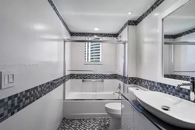 21050 Point Pl #1006, Aventura, FL 33180 - Photo 28
