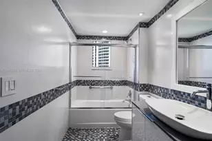 21050 Point Pl, Aventura, FL 33180 - Photo 28